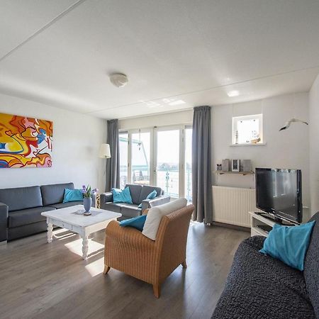 An Apartment That Is Attractively Furnished Julianadorp Zewnętrze zdjęcie