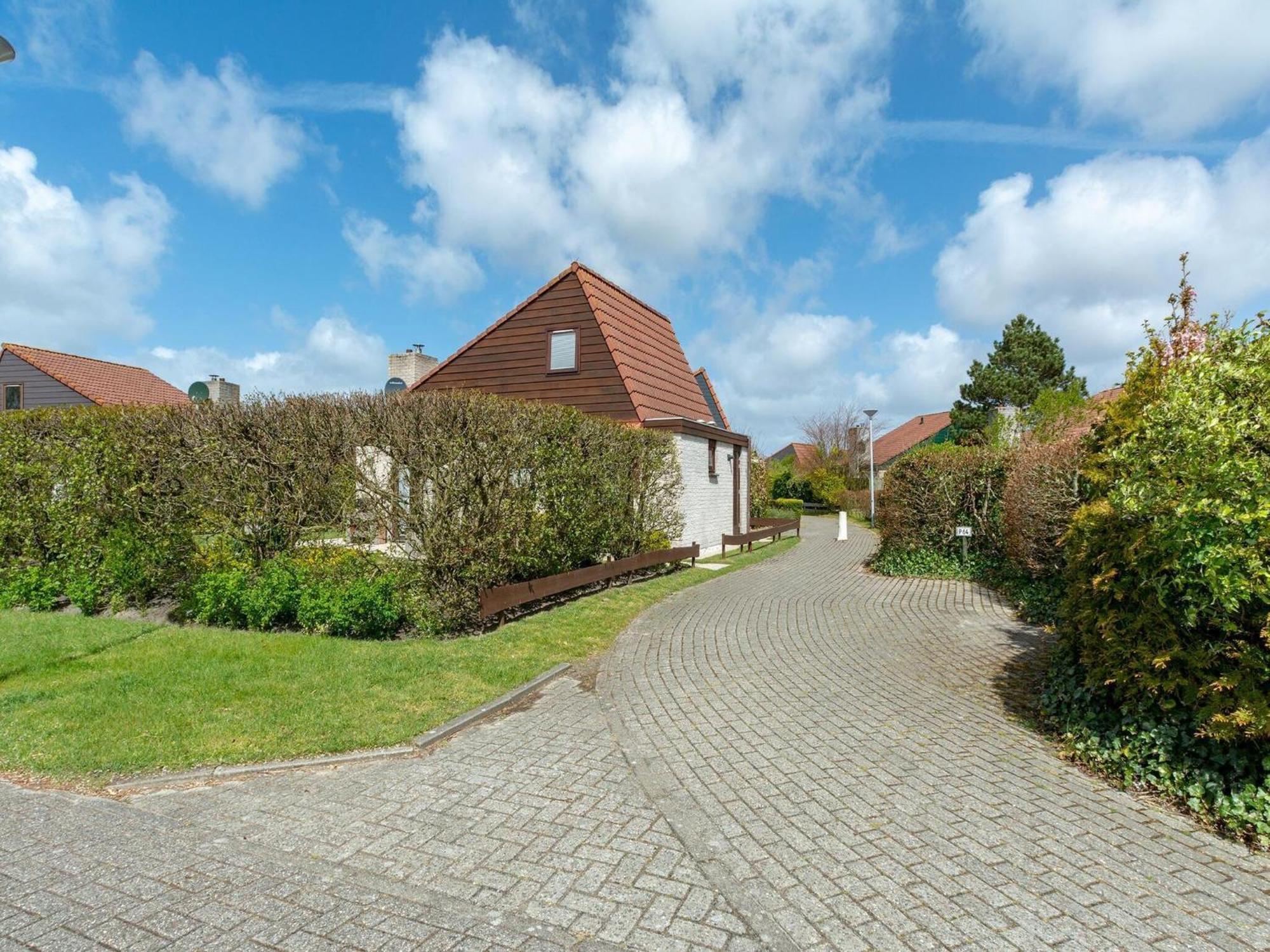 An Apartment That Is Attractively Furnished Julianadorp Zewnętrze zdjęcie