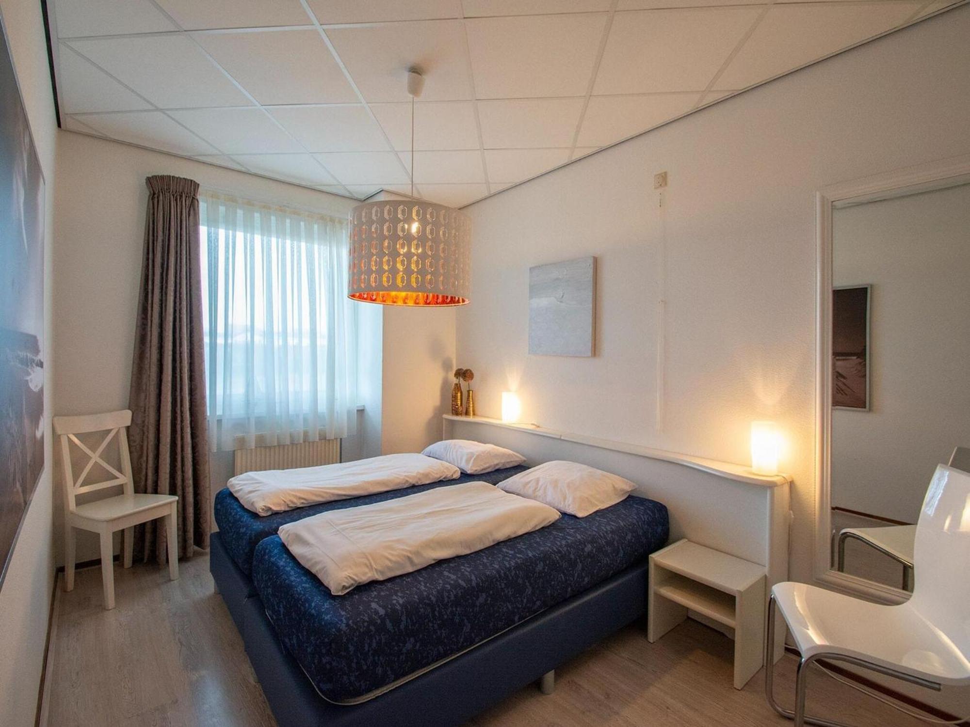 An Apartment That Is Attractively Furnished Julianadorp Zewnętrze zdjęcie