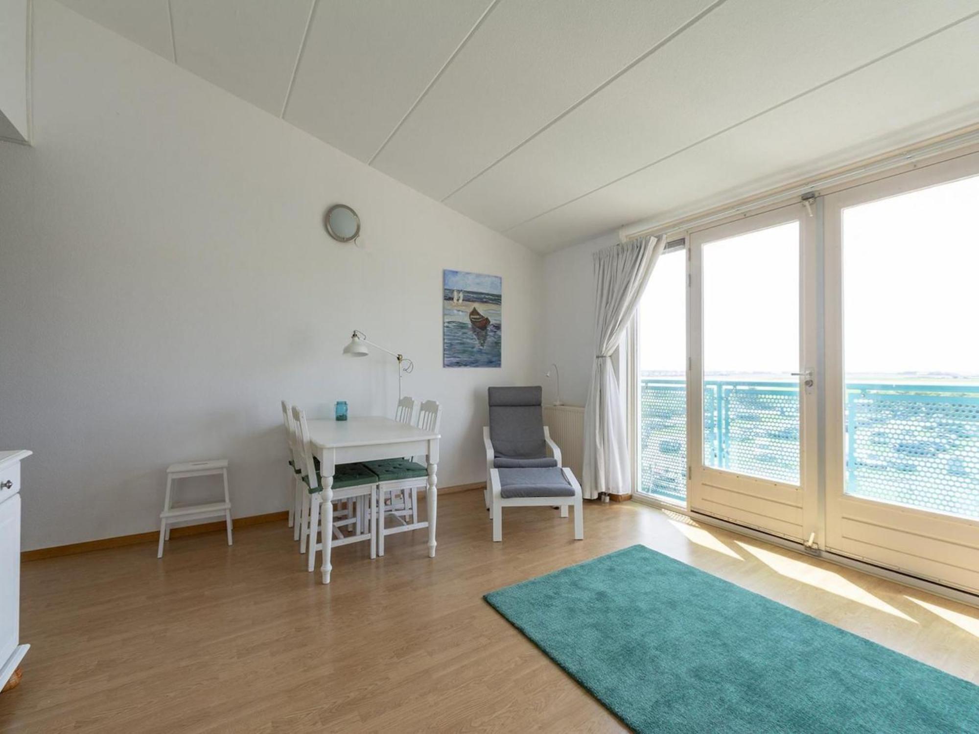 An Apartment That Is Attractively Furnished Julianadorp Zewnętrze zdjęcie